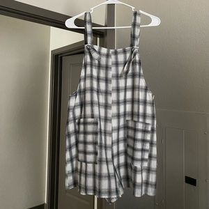 Gingham romper with pockets :-)